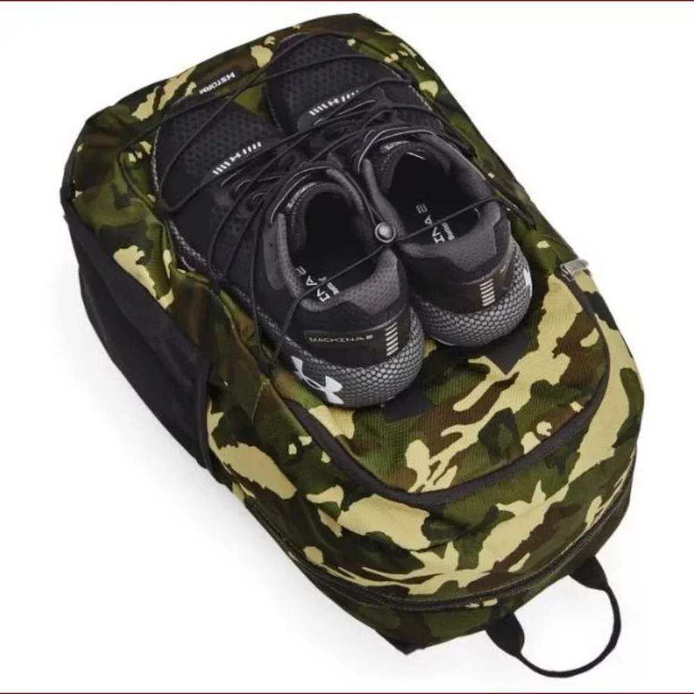 NWT Under Armour Camo 15